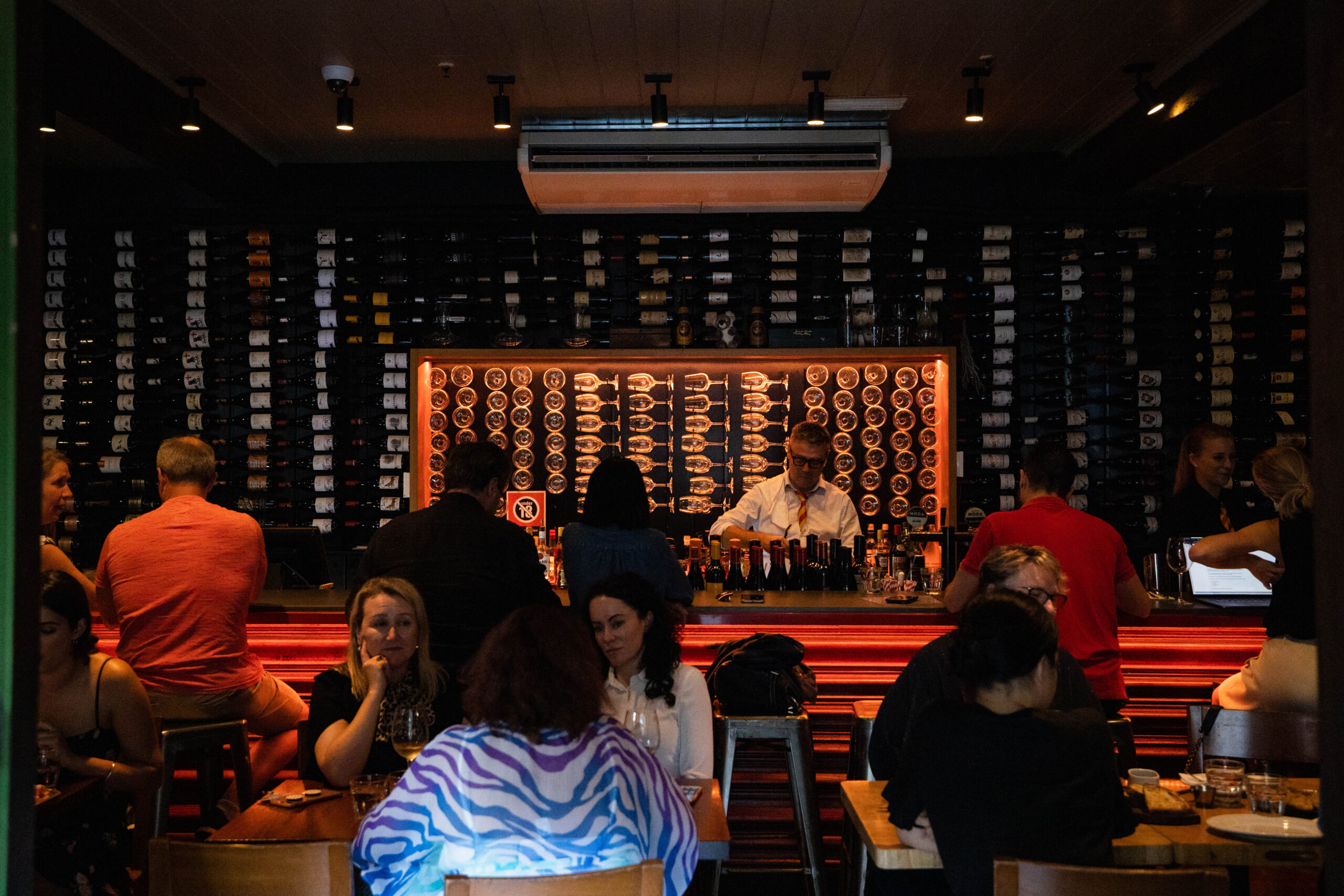  Bar Tapavino